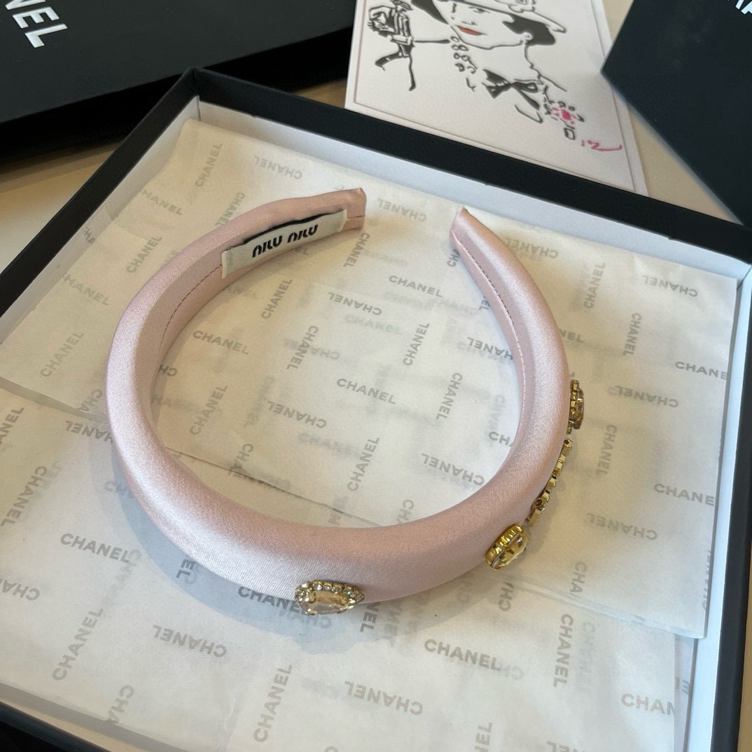 🆕

miumiu缪缪发箍