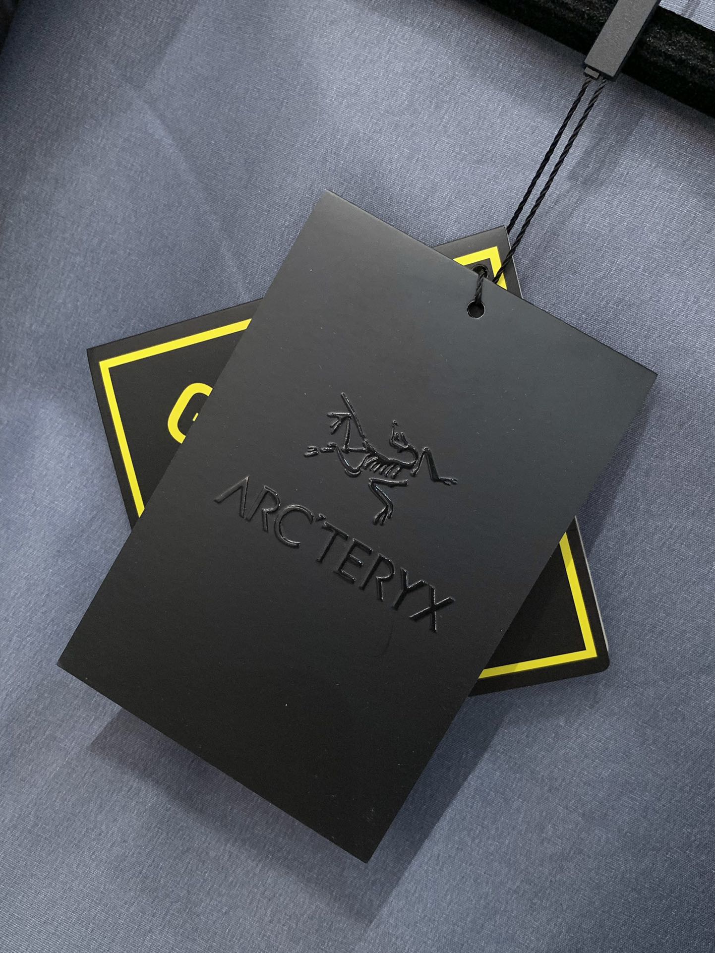 ，ARCTERYX 始祖鸟，2025秋冬AW新品，时尚休闲冲锋衣外套，专柜同步有售，原单狠货，进口原版面