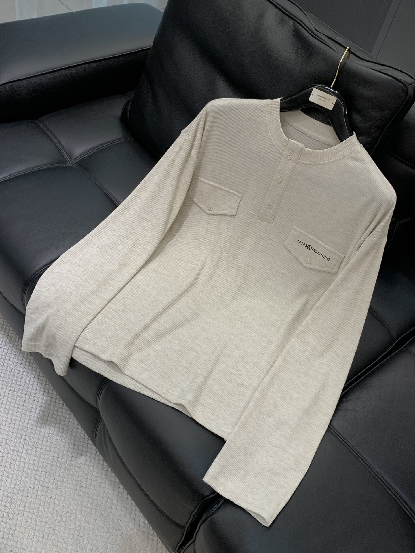 ，Maison Margiela马吉拉，2025早秋最新品，专柜同步有售，原单狠货，时尚休闲圆领长袖T恤