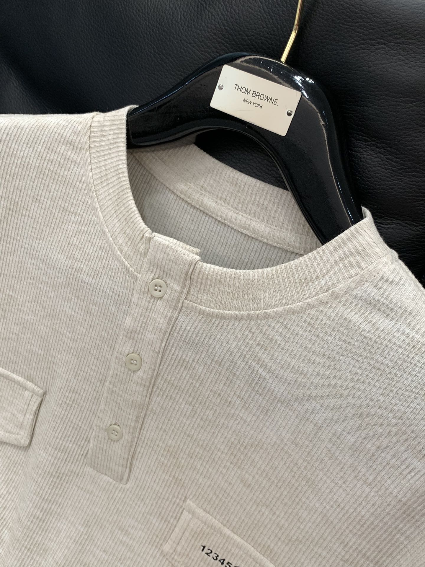 ，Maison Margiela马吉拉，2025早秋最新品，专柜同步有售，原单狠货，时尚休闲圆领长袖T恤