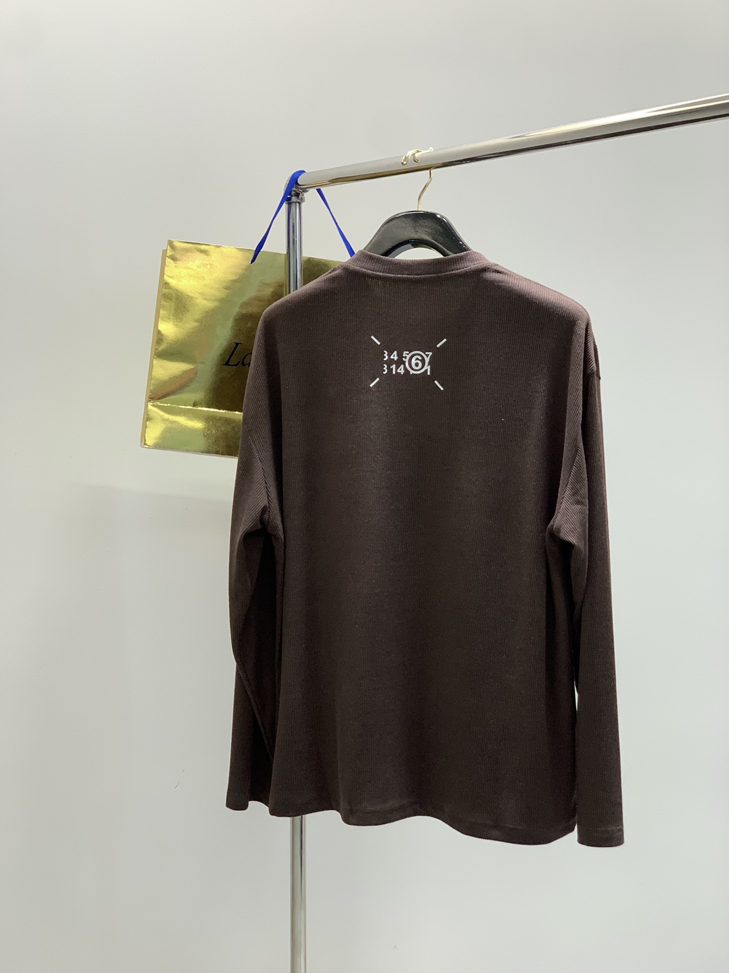 ，Maison Margiela马吉拉，2025早秋最新品，专柜同步有售，原单狠货，时尚休闲圆领长袖T恤