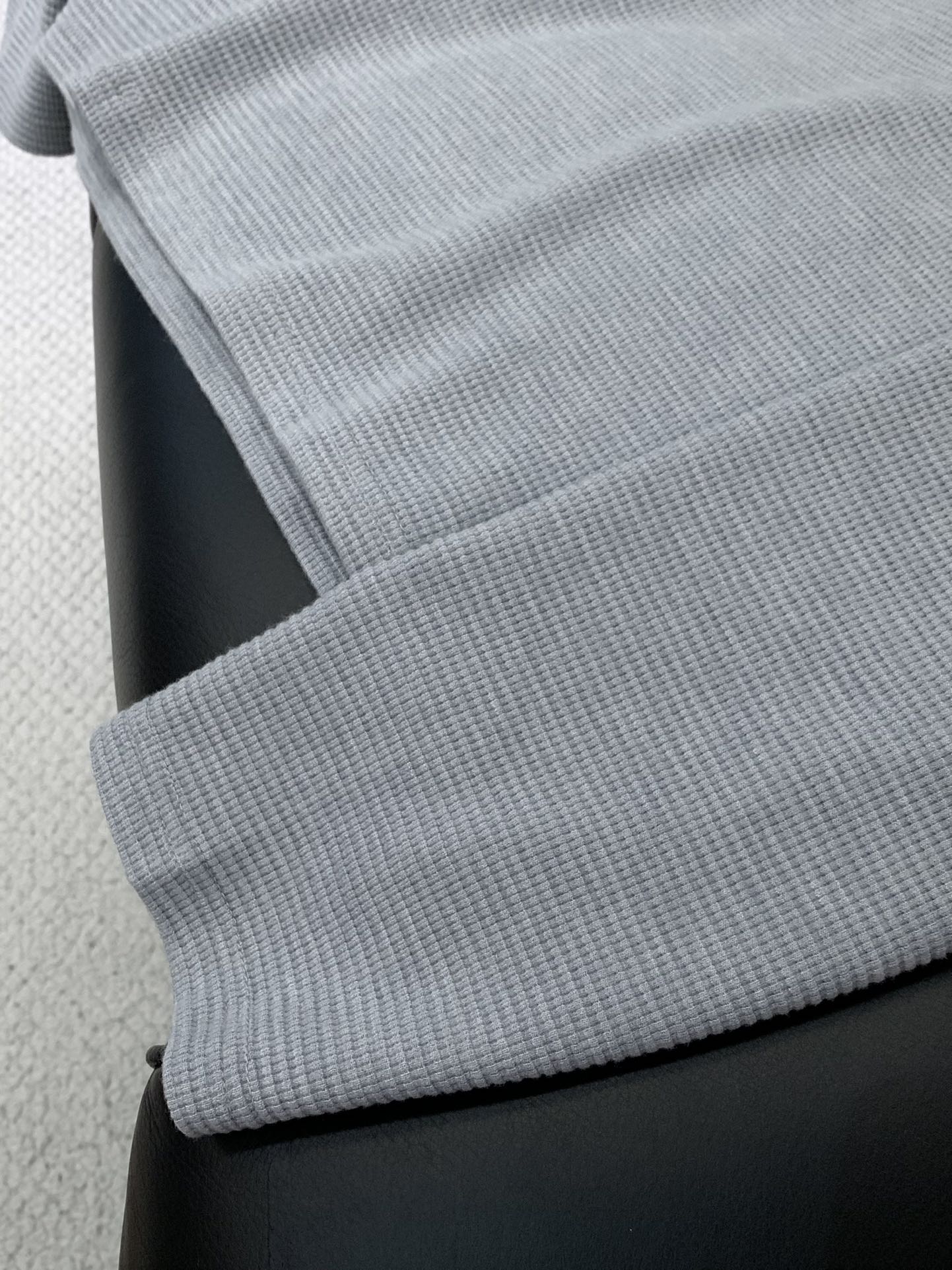 ，LouisVuitton 路易威登，2025秋季最新款，专柜同步有售，原单狠货，时尚休闲圆领长袖T恤，