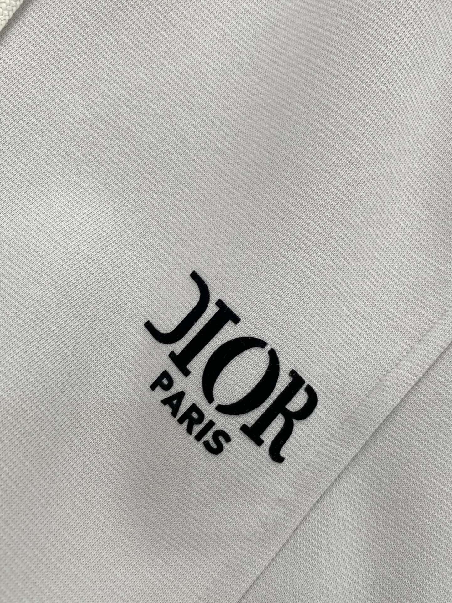 ，Dior 迪奥， 2025秋季新品，专柜同步有售，简约时尚休闲裤，原版进口面料，舒适透气，顶级印花工艺