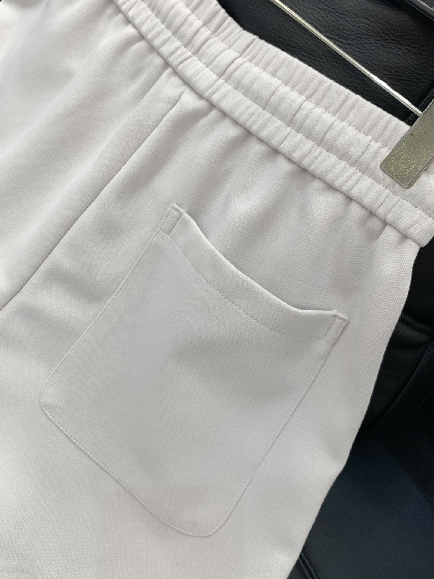 ，Dior 迪奥， 2025秋季新品，专柜同步有售，简约时尚休闲裤，原版进口面料，舒适透气，顶级印花工艺