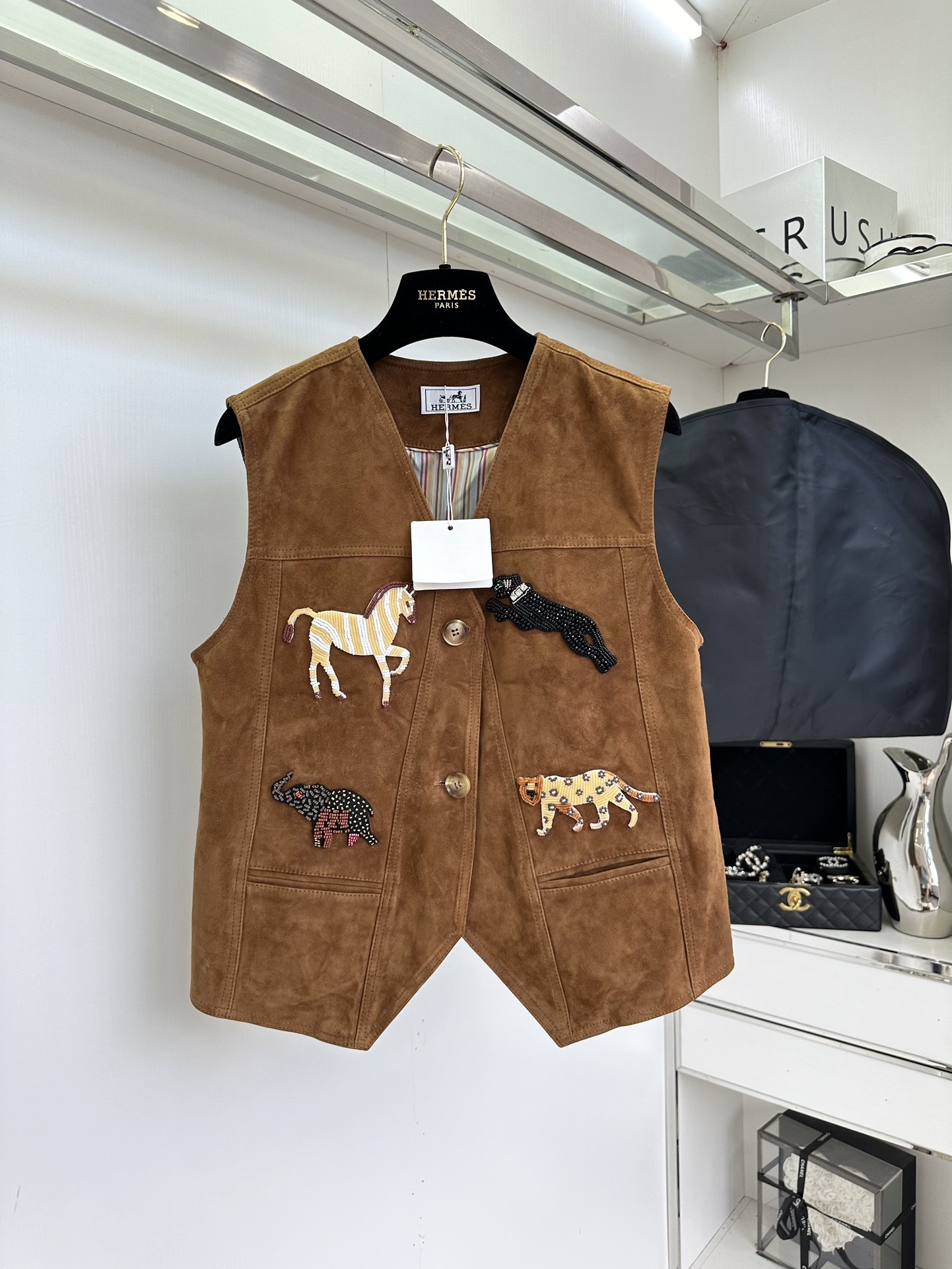 Handmade Beaded Animal Vest, Premium Lambskin Suede Vest for Women 2 i1755765348 3167 0