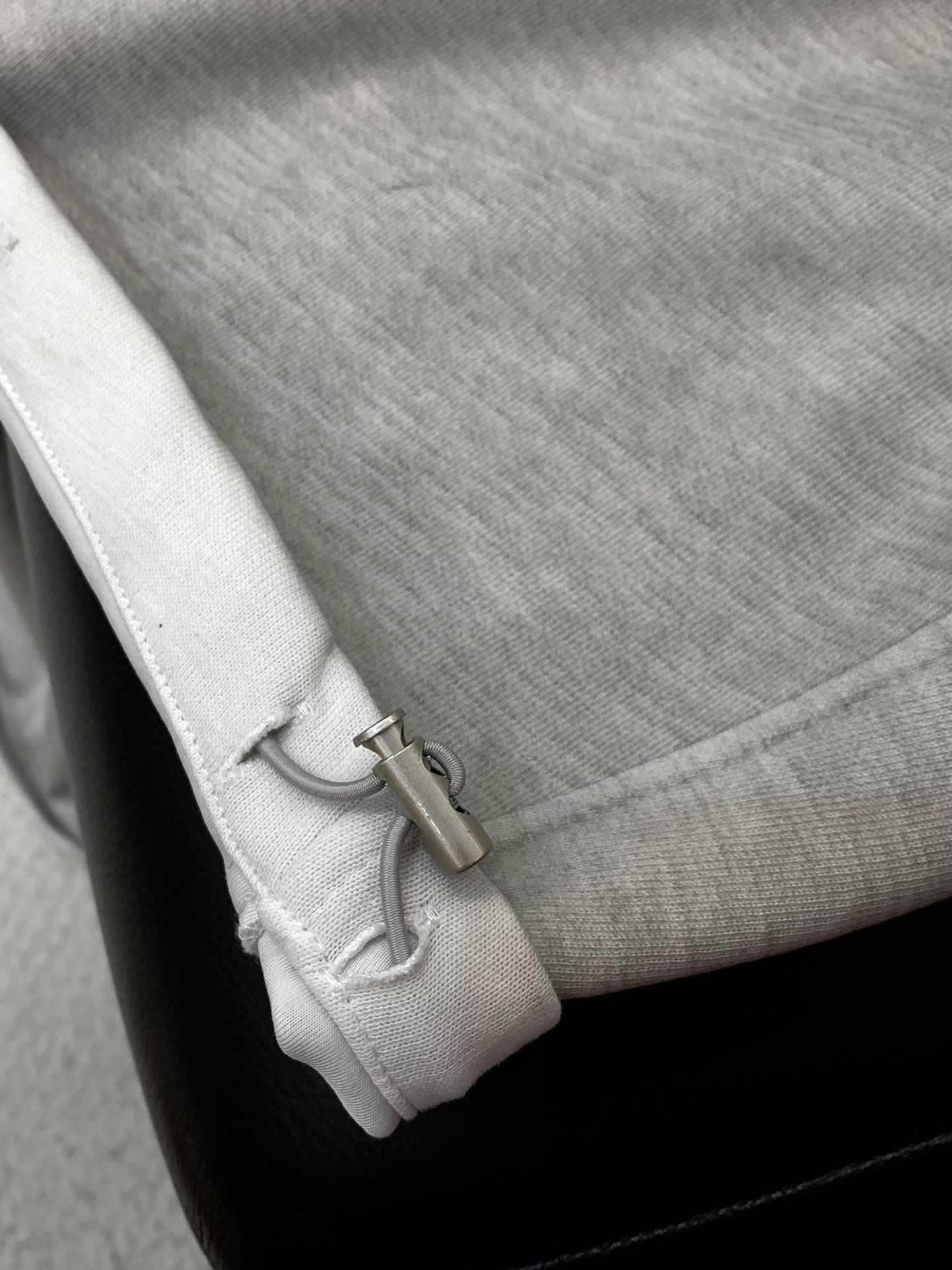 ，Maison Margiela马吉拉，2025秋季最新品，时尚休闲裤，专柜同步有售，原单狠货，采用进口