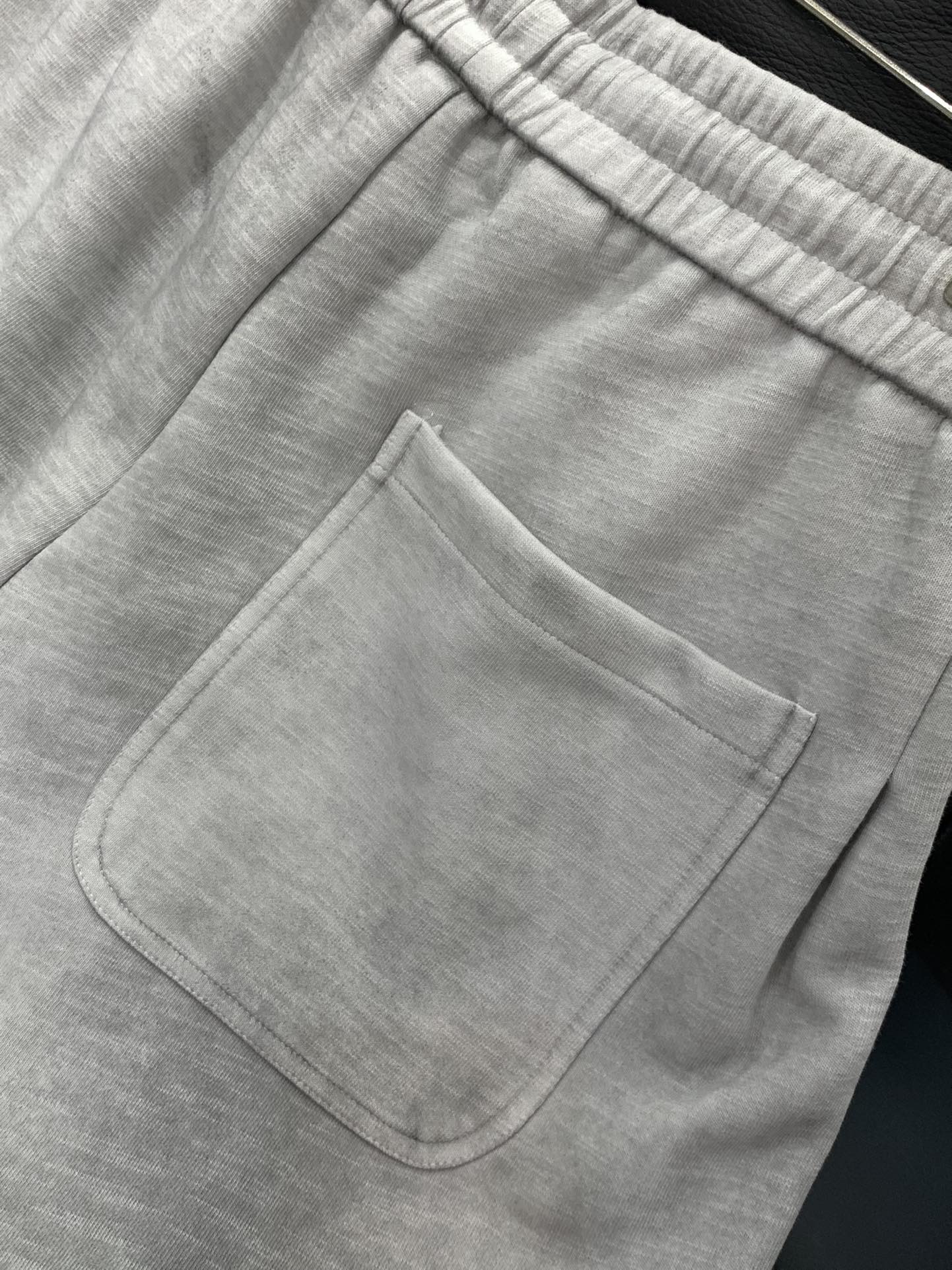 ，Maison Margiela马吉拉，2025秋季最新品，时尚休闲裤，专柜同步有售，原单狠货，采用进口