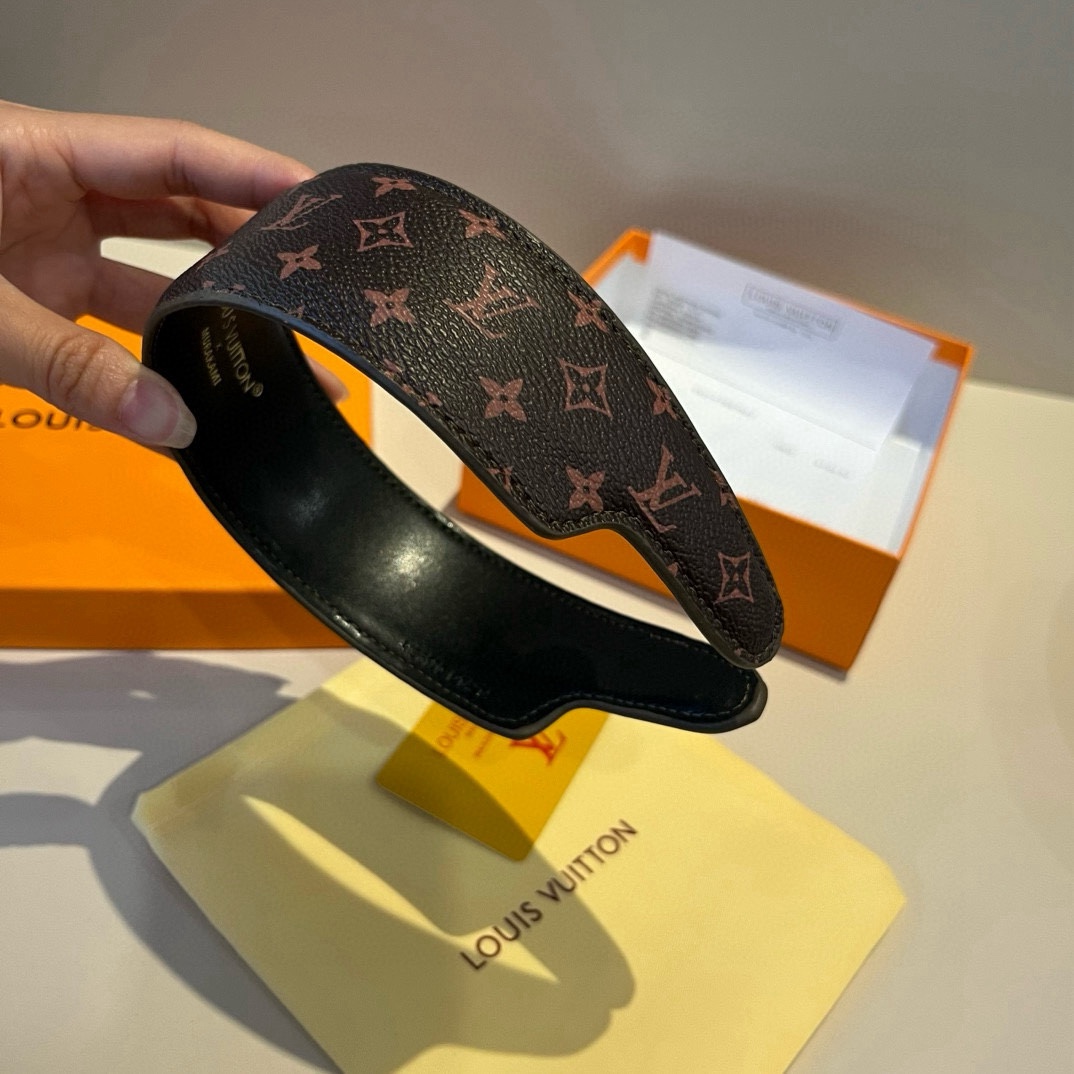 🆕

Lv路易威登新款发箍