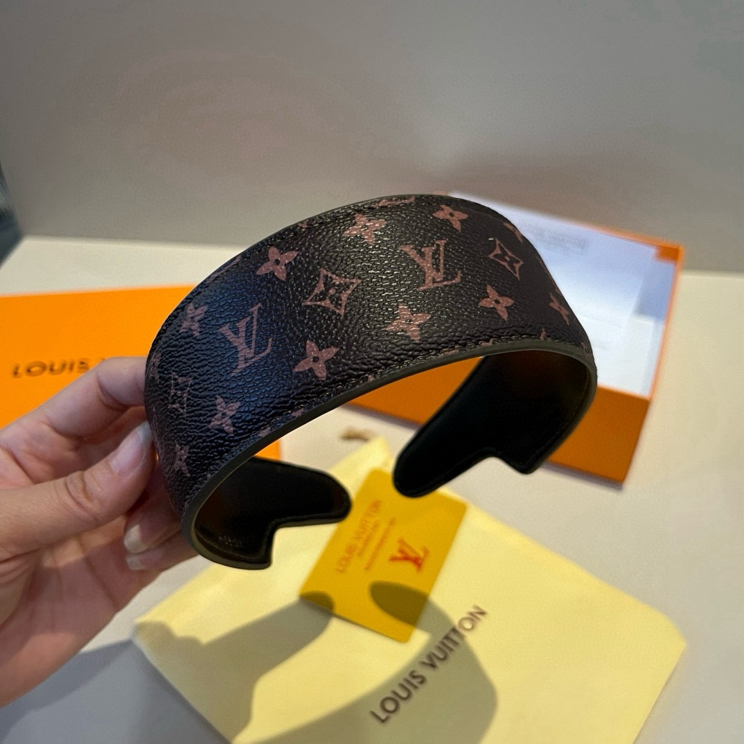 🆕

Lv路易威登新款发箍