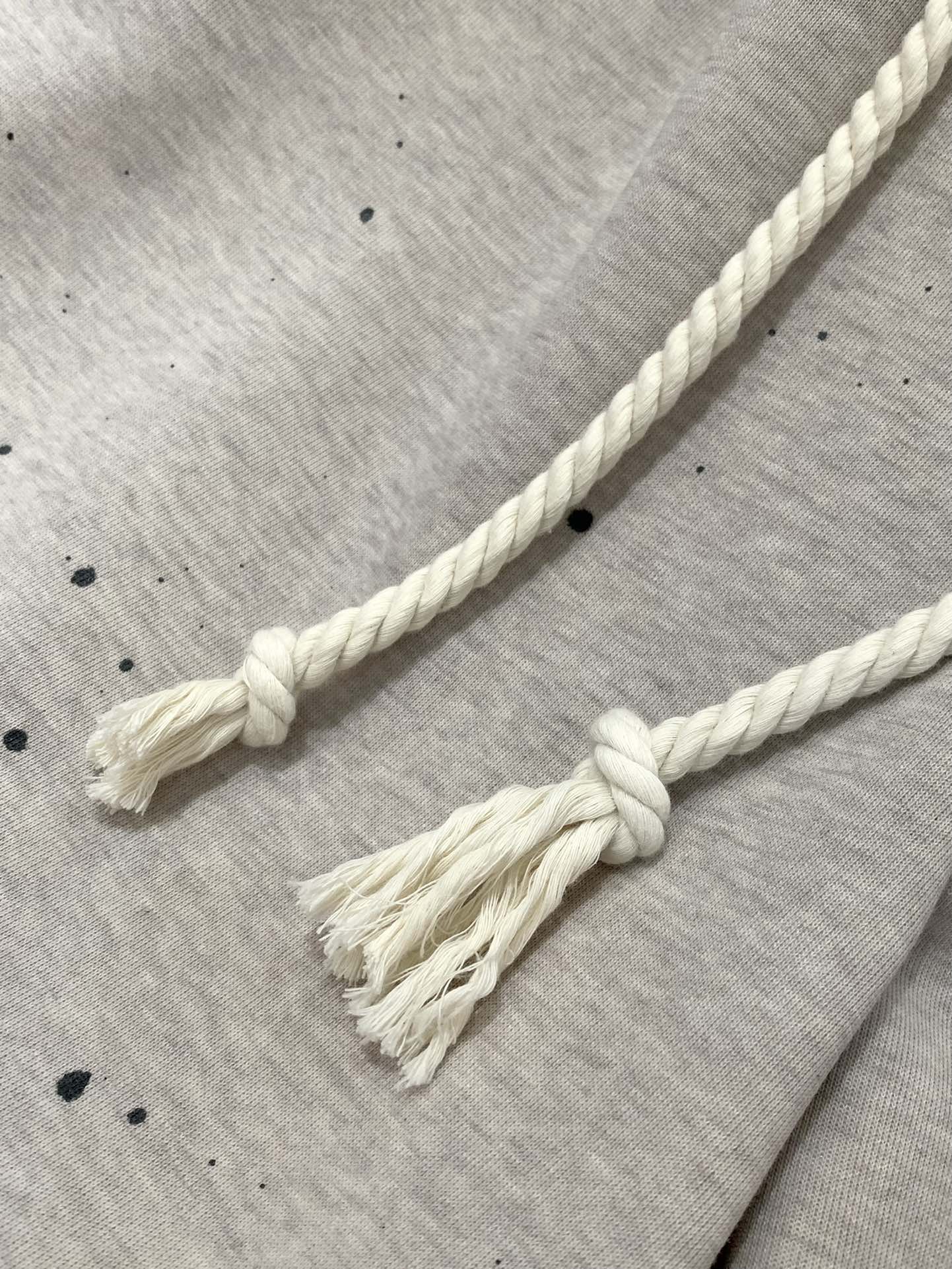 ，ARCTERYX 始祖鸟，2025秋季新品，时尚休闲裤，专柜同步有售，原单狠货，采用进口原版面料，顶级