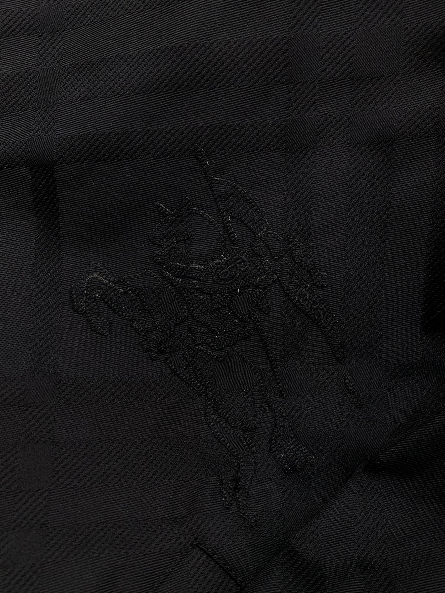 ，Burberry 巴宝莉，2025秋季最新品，专柜同步有售，原单狠货，时尚休闲连帽外套，进口原版面料，