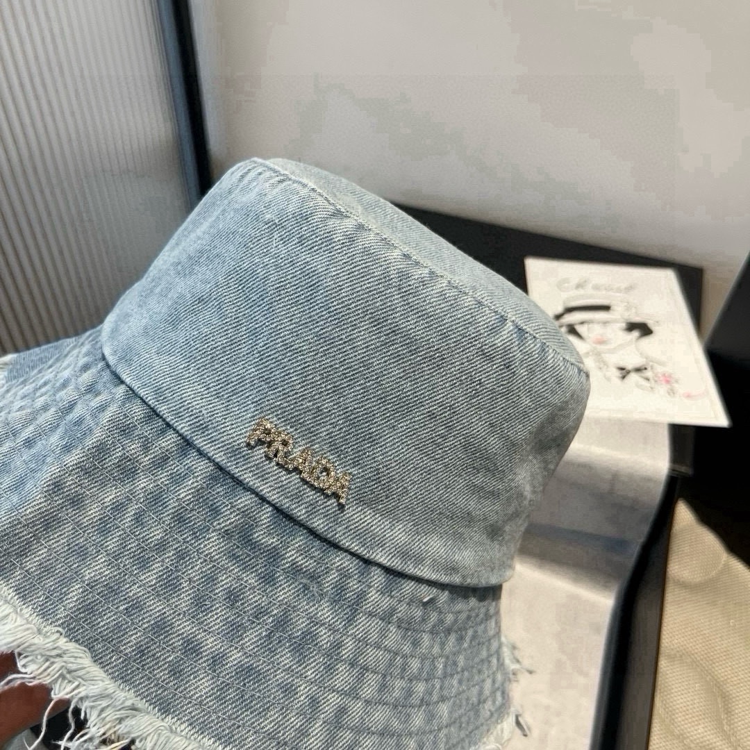 🆕

普拉达新款牛仔渔夫帽，头围57cm