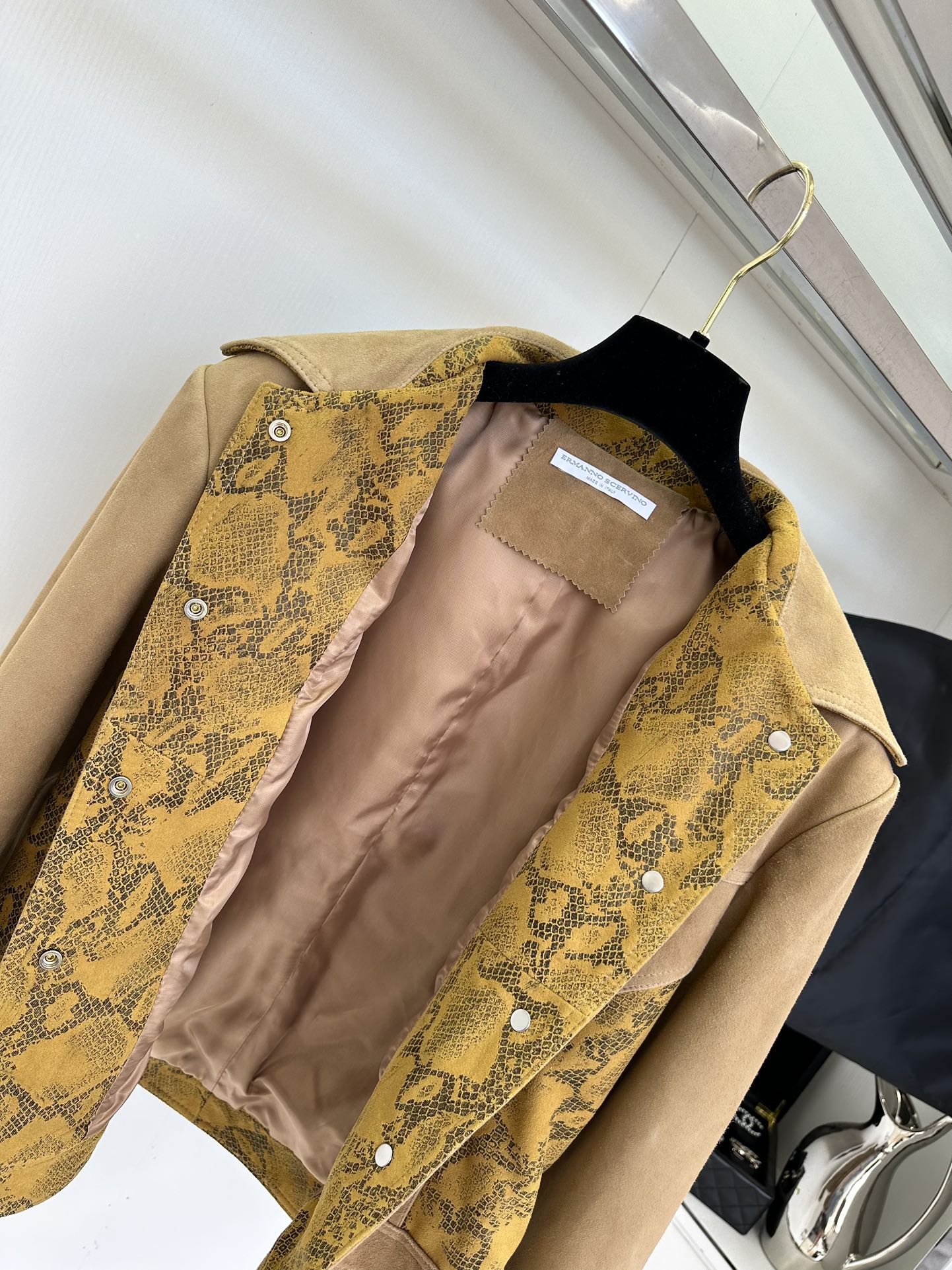 Snakeskin Suede Leather Jacket for Women - Fitted Waist, Unique Design 8 i1755766339 1009 6