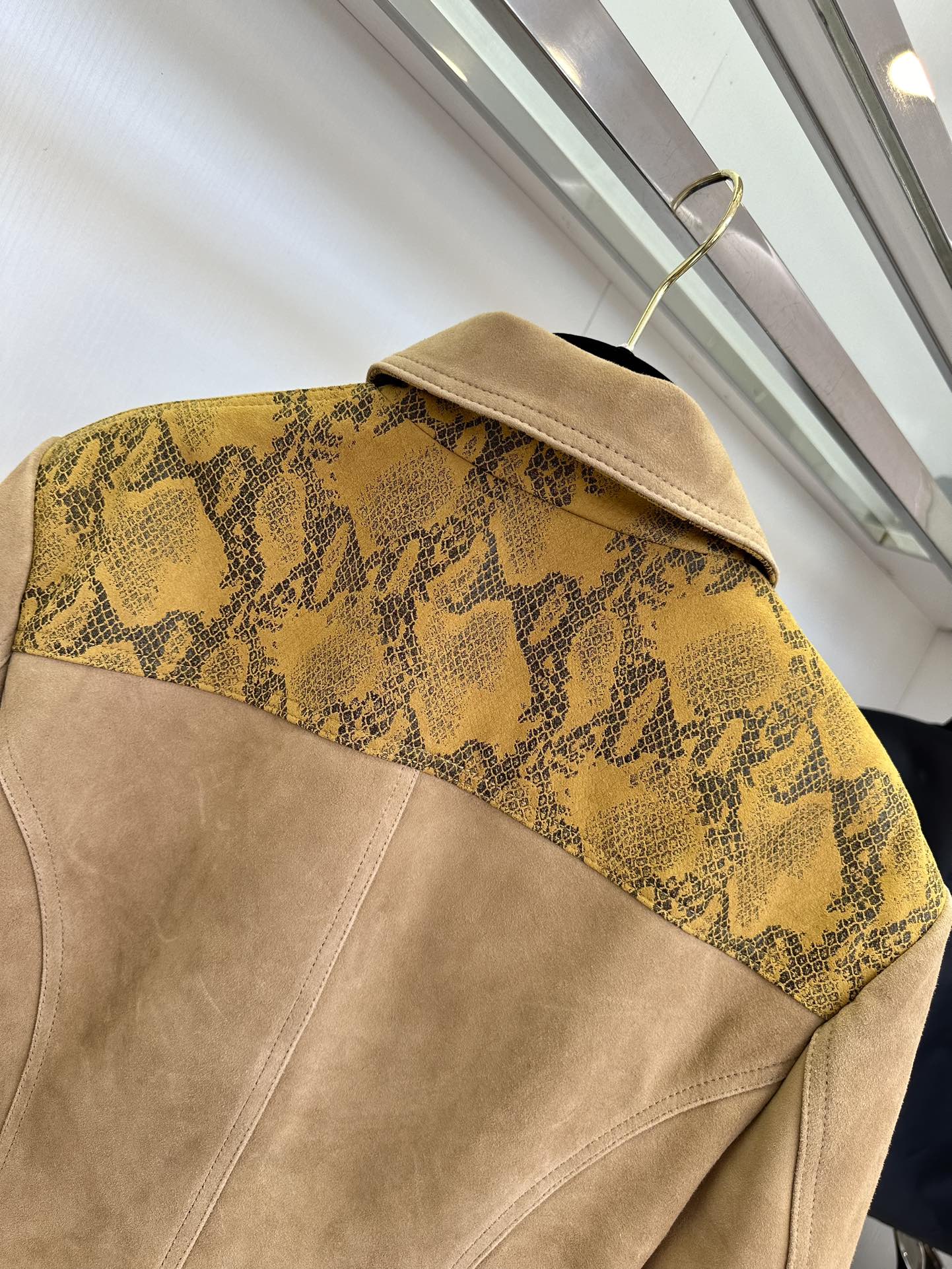Snakeskin Suede Leather Jacket for Women - Fitted Waist, Unique Design 7 i1755766339 597 5
