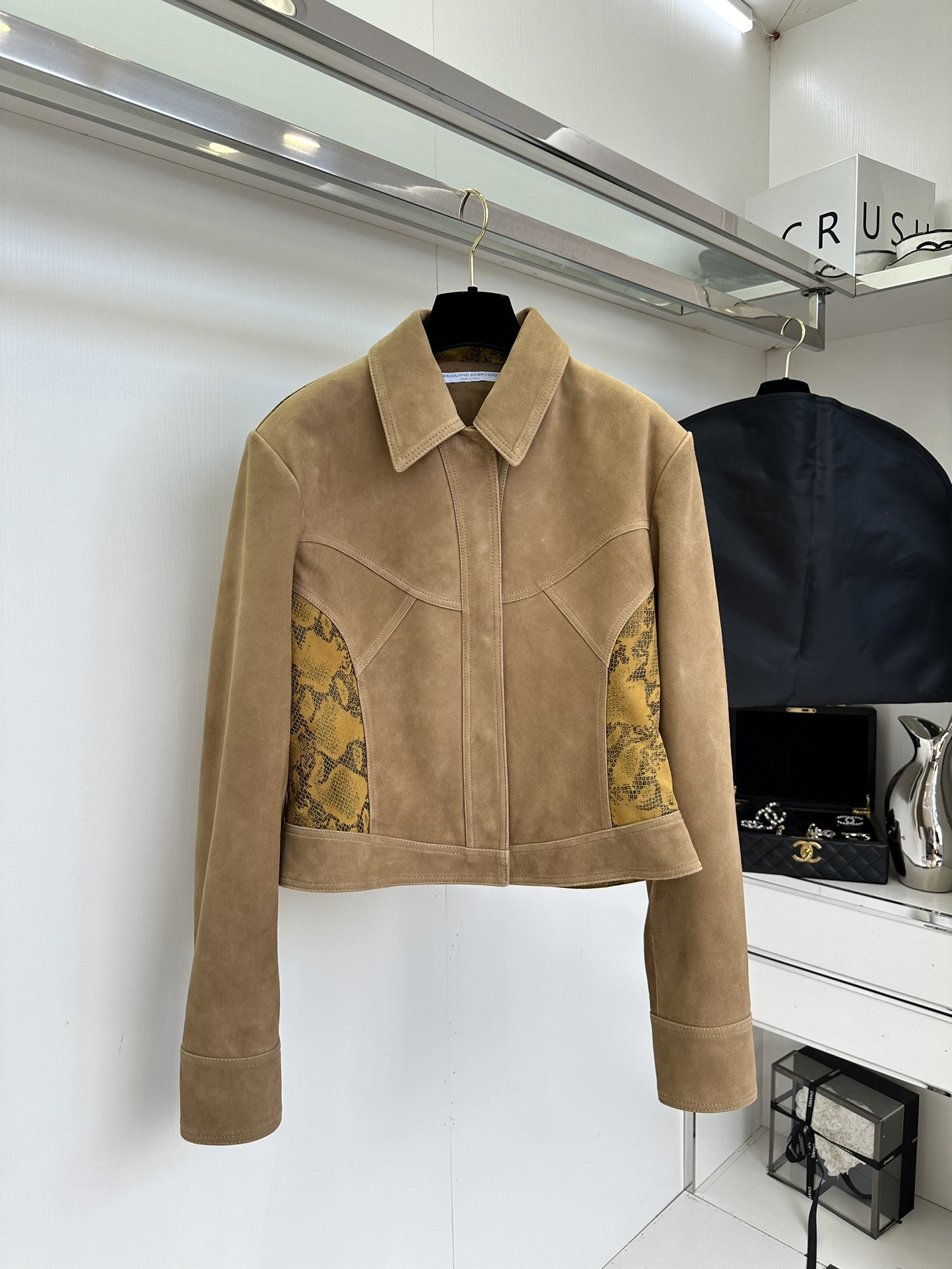 Snakeskin Suede Leather Jacket for Women - Fitted Waist, Unique Design 2 i1755766339 7900 0