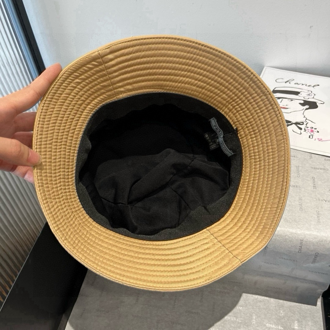 🆕

PRADA普拉达渔夫帽，帆布帽，头围57cm