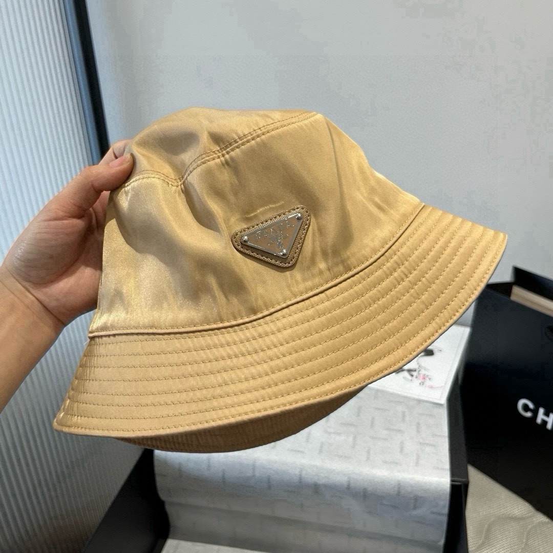 🆕

PRADA普拉达渔夫帽，帆布帽，头围57cm