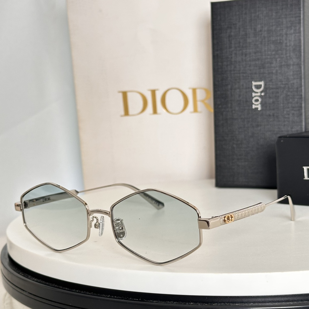  ‼️DIO*🌟🌟🌟MODEL：DiorCannage R3U 🌟🌟🌟SIZE：55口17-140🌟🌟🌟