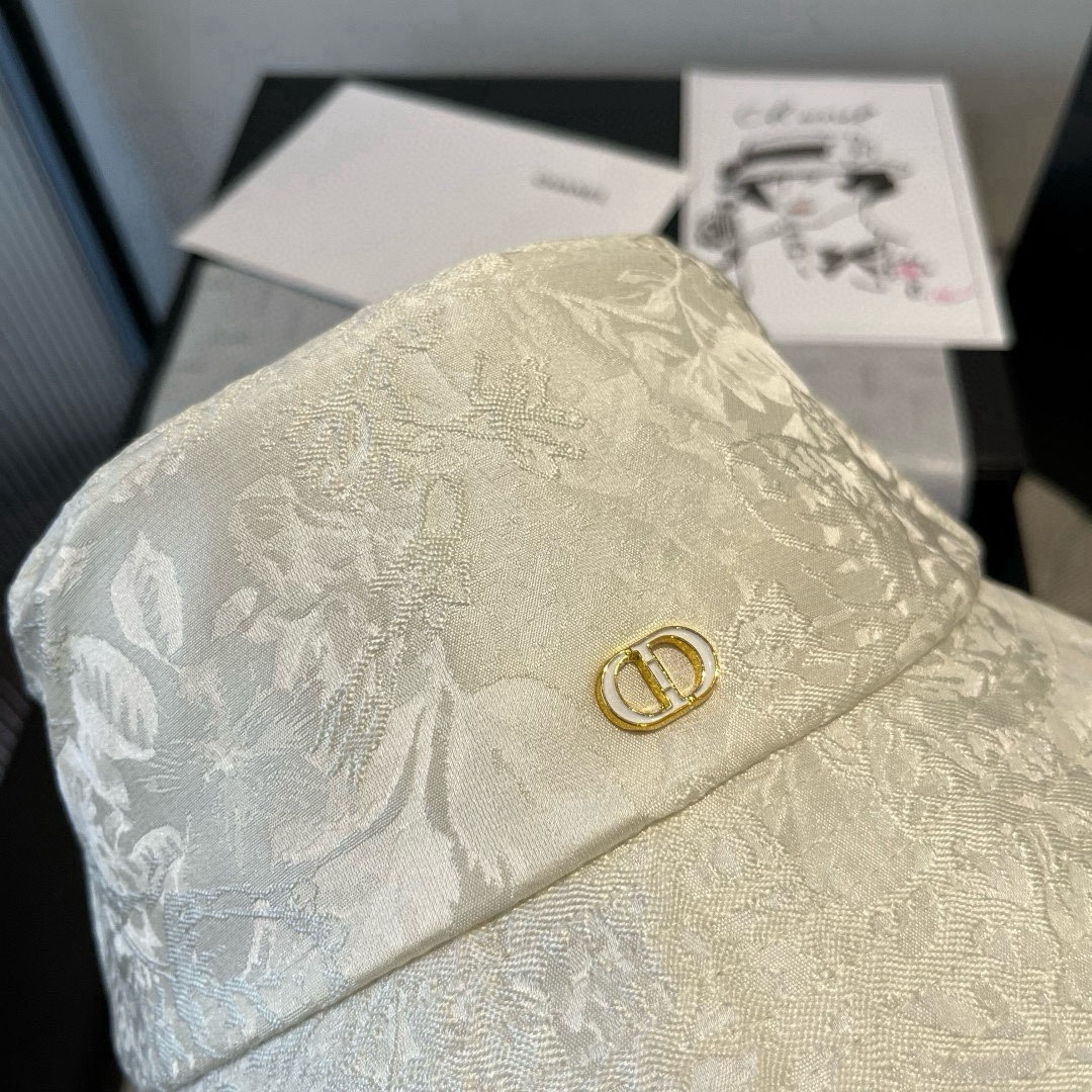 🆕

Dior迪奥新款遮阳渔夫帽，高级遮阳帽，名媛风，头围57cm