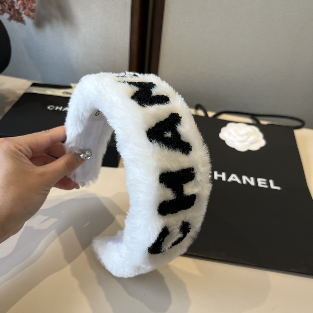 🆕

Chanel香奈儿发箍