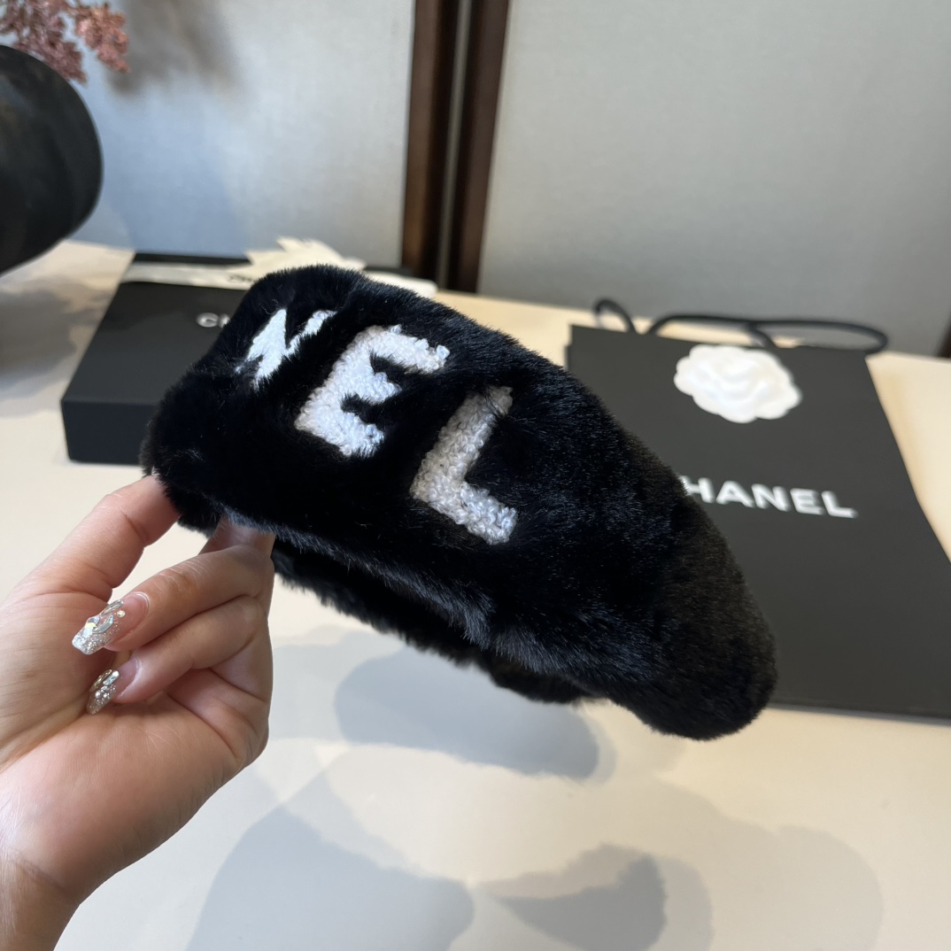 🆕

Chanel香奈儿发箍