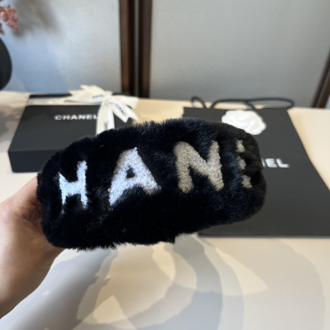 🆕

Chanel香奈儿发箍