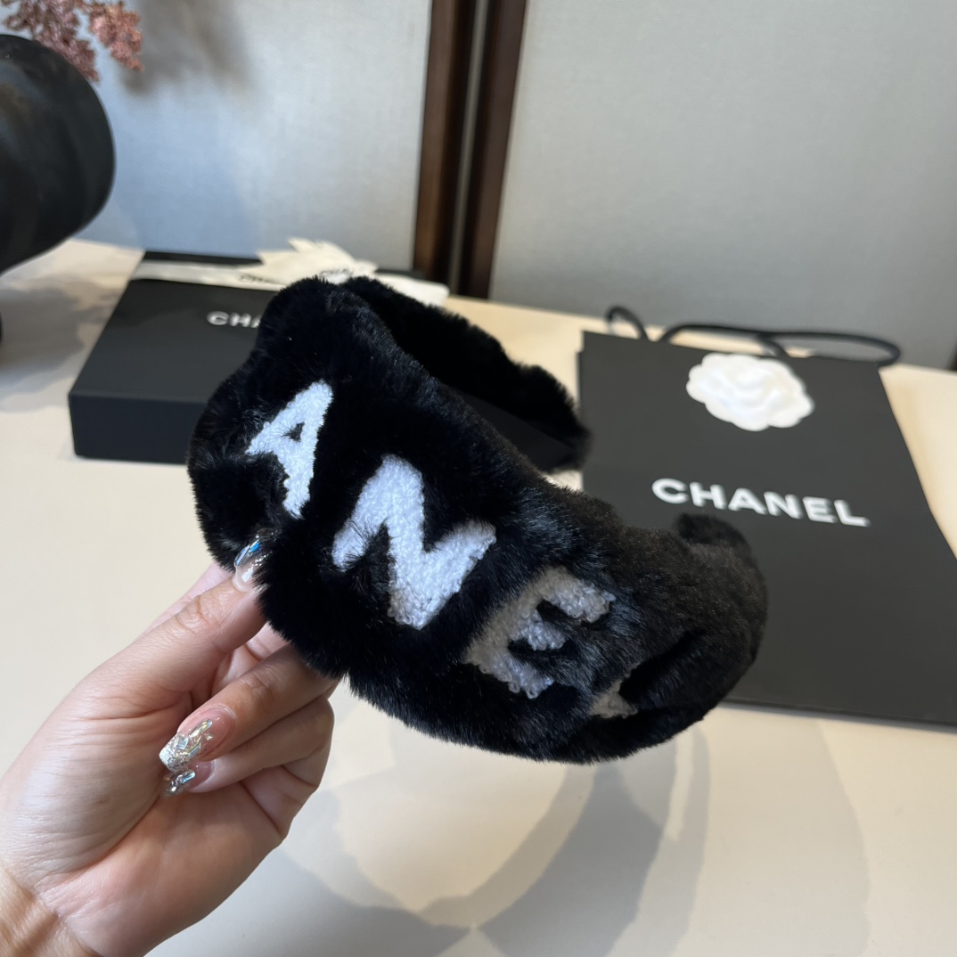 🆕

Chanel香奈儿发箍