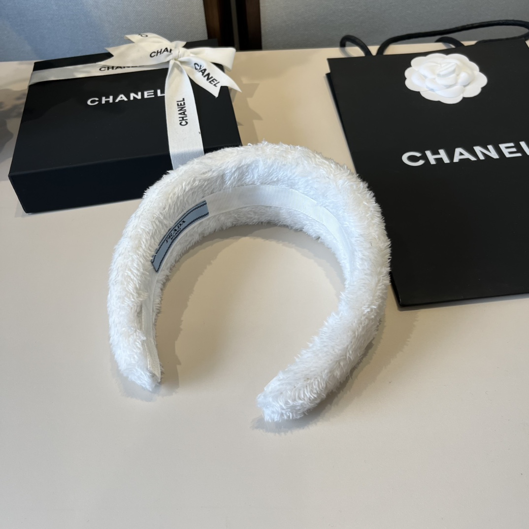 🆕

PRADA普拉达发箍