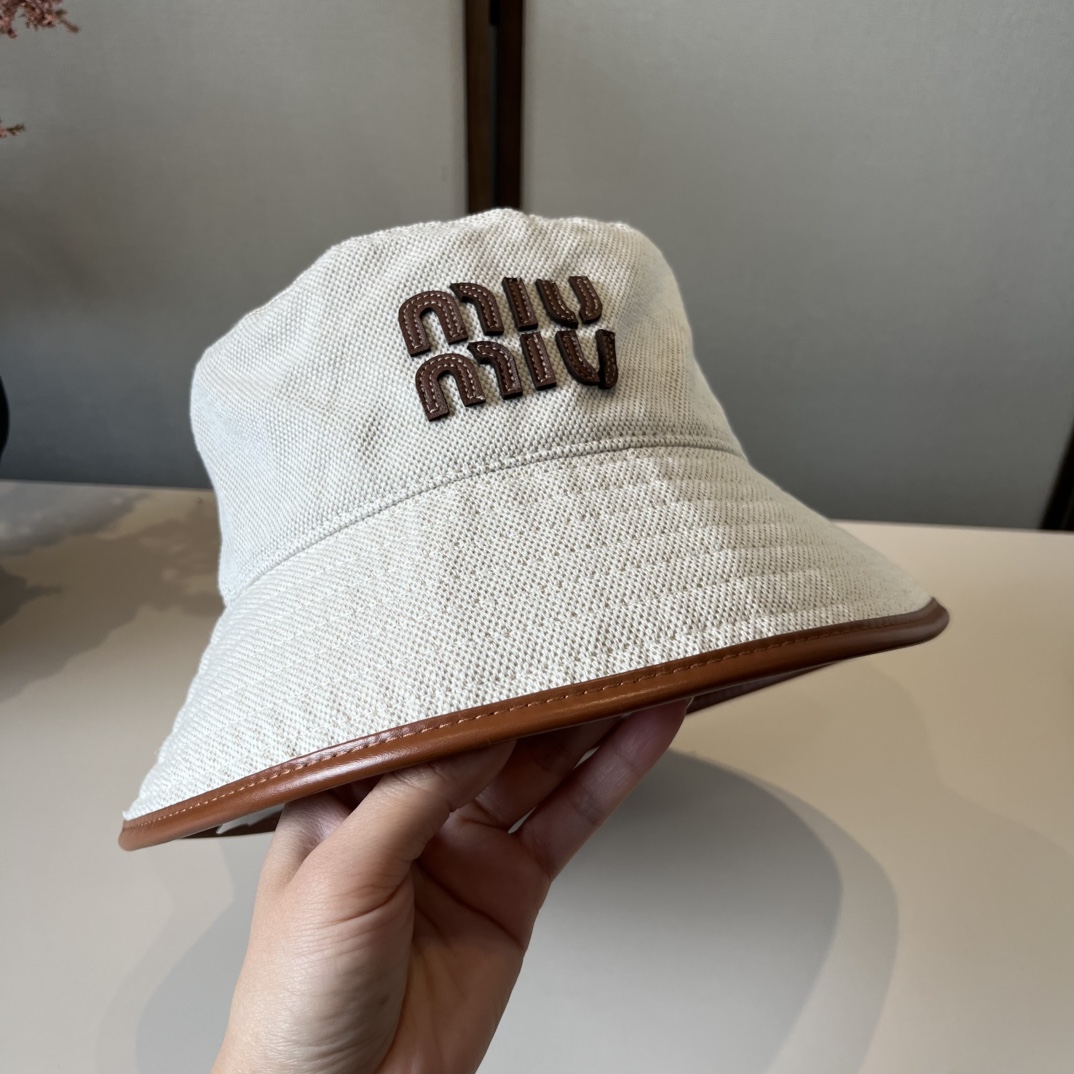 🆕
 
miumiu缪缪新款渔夫帽，头围57cm