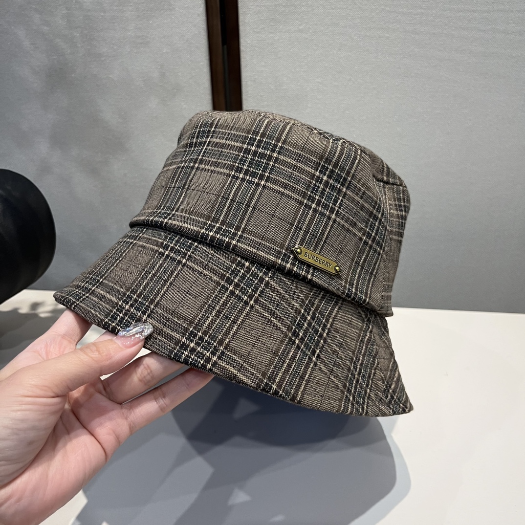 🆕

巴宝莉新款渔夫帽，头围57cm