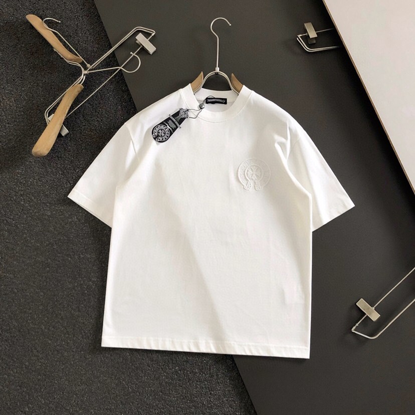  Chrome Hearts 克罗心 微阔版型短袖圆领T恤，\n25春夏顶级梵文线绣前后幅对应，精致工艺