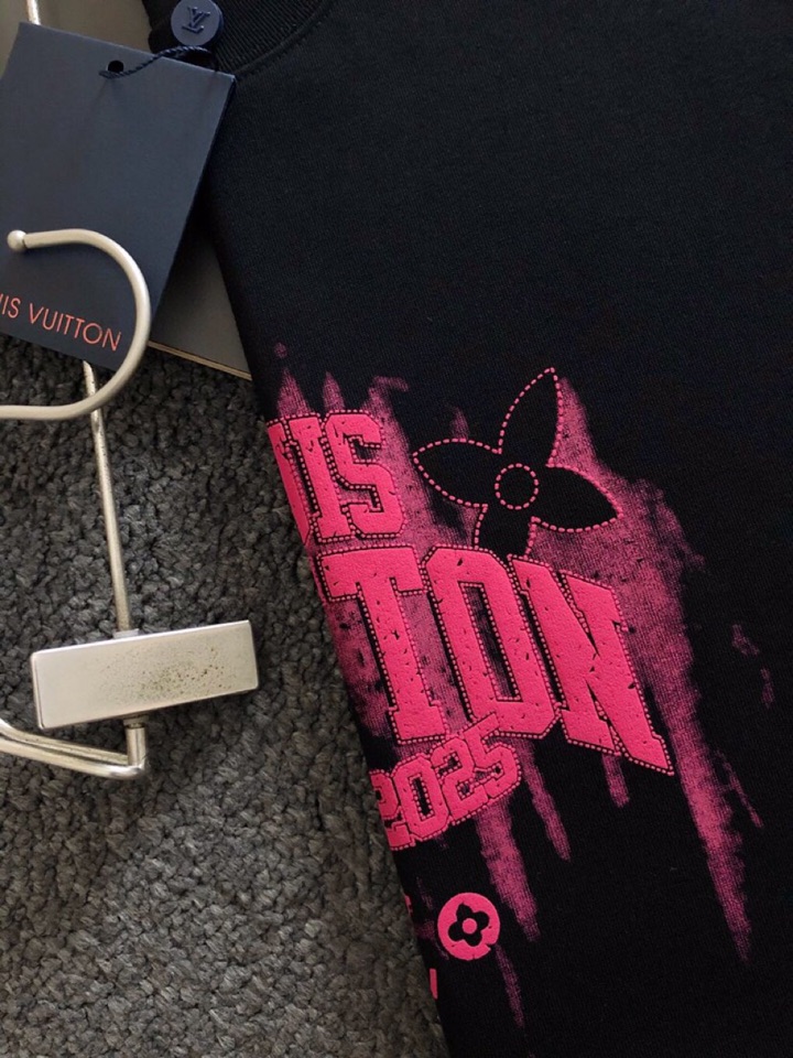 Louis Vuitton 路易威登 LV 驴家25ss春夏顶级黑色印花重磅经典短袖圆领T恤，精致工艺面