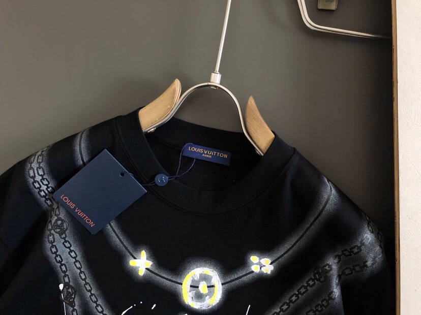  Louis Vuitton 路易威登 LV驴家25ss春夏涂鸦经典短袖圆领T恤，精致工艺面料，顶级元素