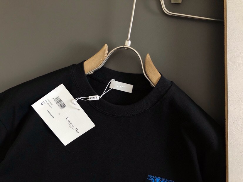  Dior 迪奥25ss春夏顶级字母烧花经典短袖圆领T恤，精致工艺面料，顶级元素融合打造，经典短袖3标齐