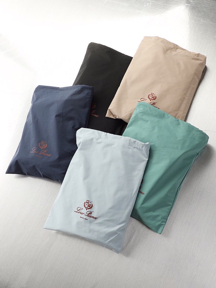  Loro Piana 诺悠翩雅lP🆕 夏季新品男士休闲🏖️沙滩短裤，每个颜色都有固定包装，内衬全包网布