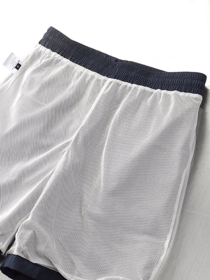  Loro Piana 诺悠翩雅lP🆕 夏季新品男士休闲🏖️沙滩短裤，每个颜色都有固定包装，内衬全包网布