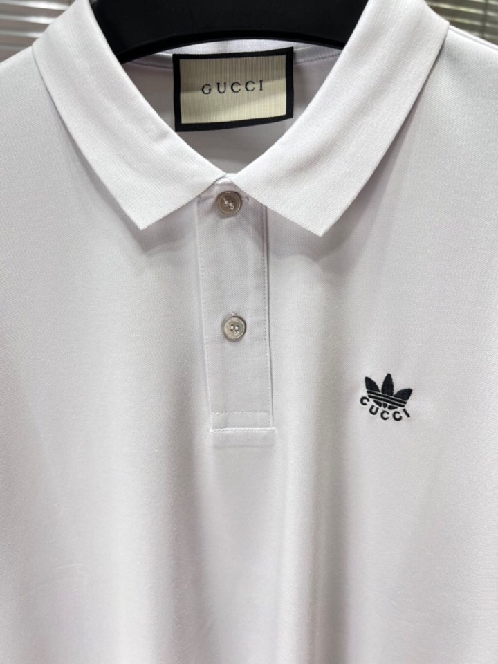  Gucci 古奇25春夏新款男士撞色珠地网眼棉短袖翻领T恤Polo衫，原版珠地棉面料，可商务可休闲！2