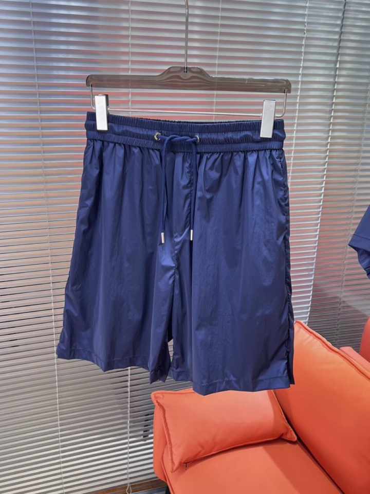  Dolce & Gabbana 杜嘉班纳2025春夏新品 十足腔调 上身非常的赞 超有型 绝对是吸引回