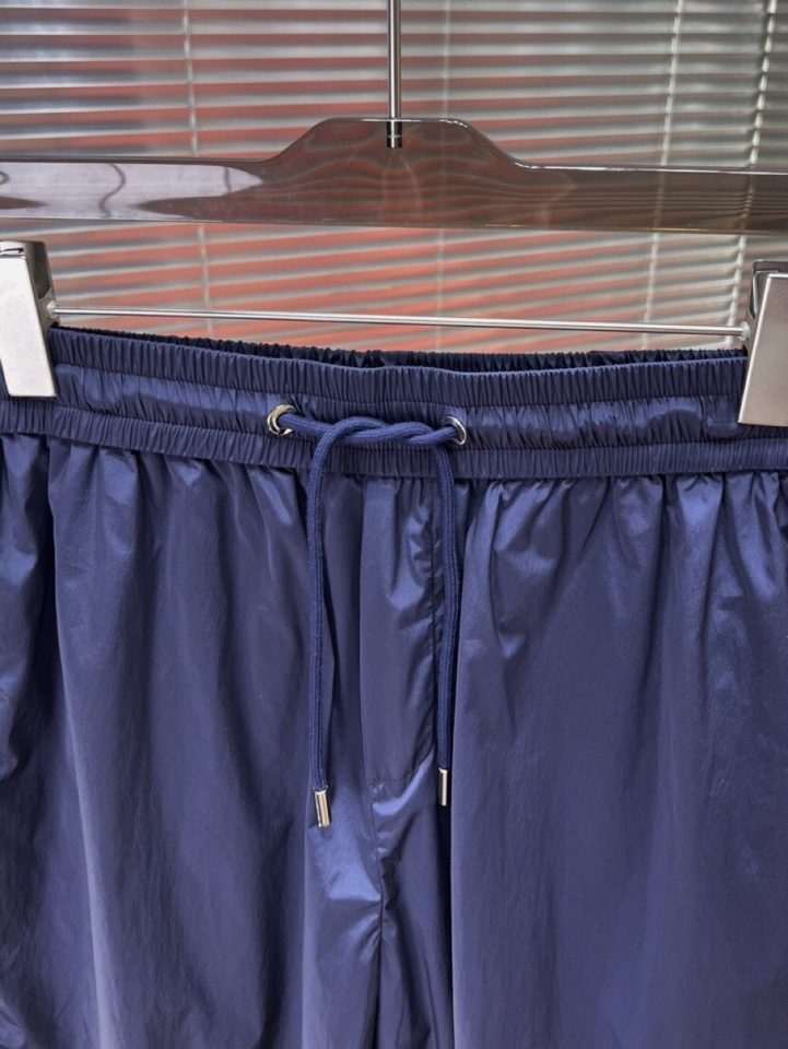  Dolce & Gabbana 杜嘉班纳2025春夏新品 十足腔调 上身非常的赞 超有型 绝对是吸引回