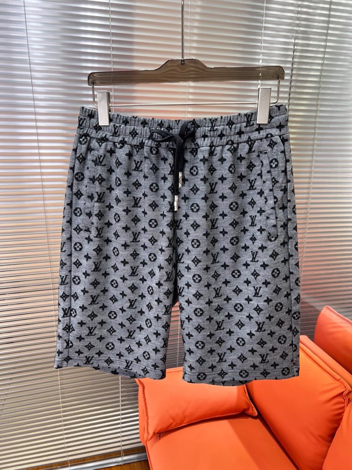 Louis Vuitton 路易威登LV 驴牌2025春夏最新款男女同款情侣款休闲短裤，定制老花log