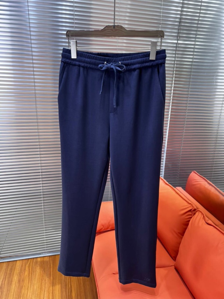  Loro Piana 诺悠翩雅lP🆕 新品经典时尚男士休闲裤，简约时尚老钱风单品设计，天丝棉+聚酯纤维