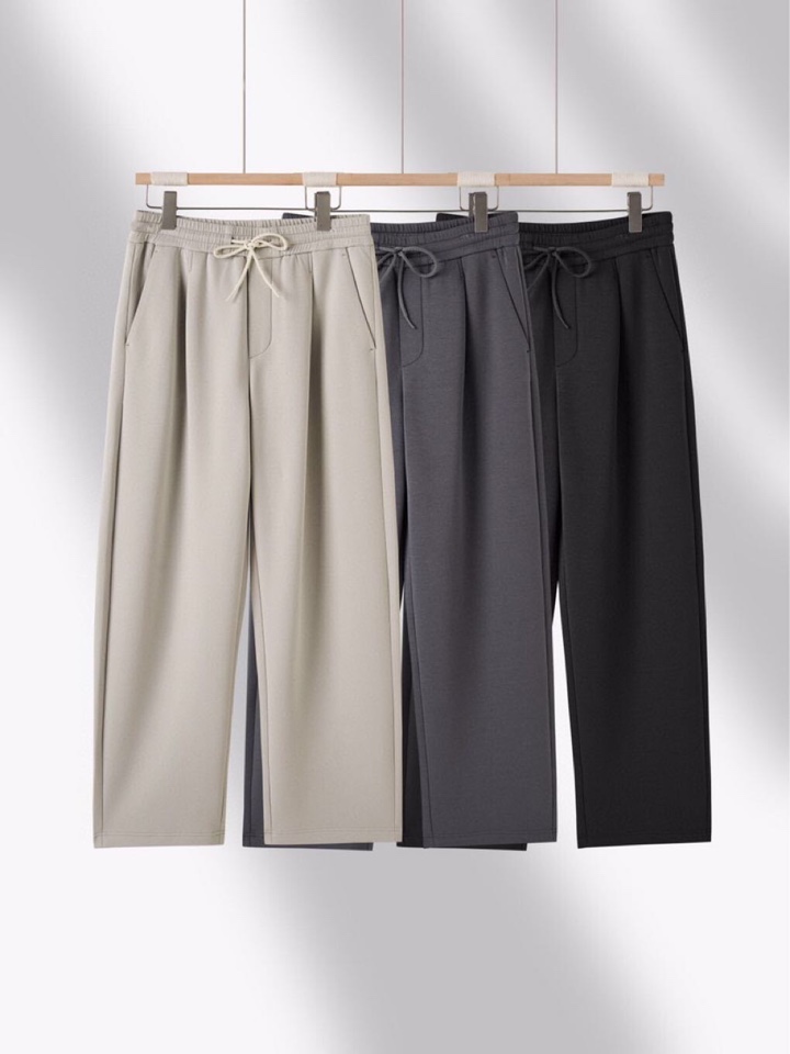  ARMANI阿玛尼2025秋冬休闲松弛系列休闲裤，370克重柔感果冻棉，弹力很好，空气层结构饱满但是不