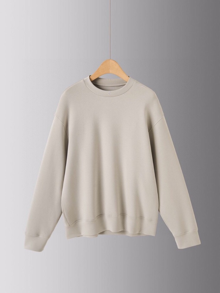  ARMANI阿玛尼2025秋冬休闲松弛系列圆领卫衣套装，370克重柔感果冻棉，像被云朵轻轻托住。弹力很