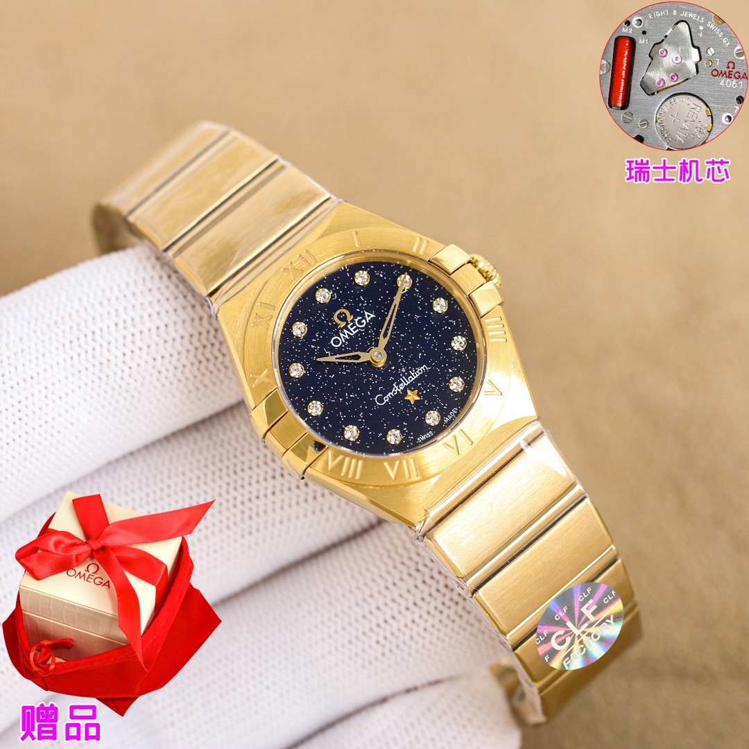 NO:339867,White-Gold diamond ring, meteorite surface (snow diamond ring T diamond surface:, strap with diamond) CLF, Omega Zodiac Series 28mm Swiss Quartz Watch 1. Half-moon section, the details of the adjusted grippers are thinner. The case and grippers are polished and grippers are blended more naturally after being polished, grippers are clumped and chamfered. The case handle tube adopts a hexagon screw-in gripper, which has better waterproof performance!  2. The Roman scale method of the ring mouth and the restoration of the bottom cover observatory are comparable to the original version 3. The color of the dial has been adjusted by the engineer, making it look more advanced and the style is more youthful and fashionable 4. The bracelet adopts polished craftsmanship, shining, with a comfortable adjustment function, and a fine-tuned butterfly buckle, which can be fine-tuned to the length and short to ensure comfort and convenience of wearing. 5. Equipped with the original imported Swiss movement, it is firm, stable and trouble-free, bringing customers a perfect and accurate experience. The style is gentle and charming, and the workmanship is delicate and delicate. The most beautiful constellation, the first choice for women!  , omega19860909白-金 钻圈,陨石面（雪花钻圈T钻面:,表带带钻） CLF出品,欧米茄星座系列 28mm瑞士石英腕表 1.半月形切面,经过调整的抓爪细节更为纤细,表壳和抓爪经过抛光打磨和倒角处理后,融合得更加自然,表壳把管采用内六角旋入式把管,防水性能更佳！ 2.圈口罗马刻度做法及底盖天文台的还原度媲美原版 3.表盘颜色经过工程师调配的颜色,显得更加高级,风格更显年轻时尚 4.表链采用了抛光的工艺,闪耀夺目,设有舒适调节功能,搭配微调蝴蝶表扣,可微调长短,确保佩戴的舒适与便利. 5.搭载原装进口瑞士机芯,坚挺稳定无故障,给客户带来精准可靠的完美体验. 款式温婉动人,做工细腻入微 最美星座,女士首选！,,omega,Watch