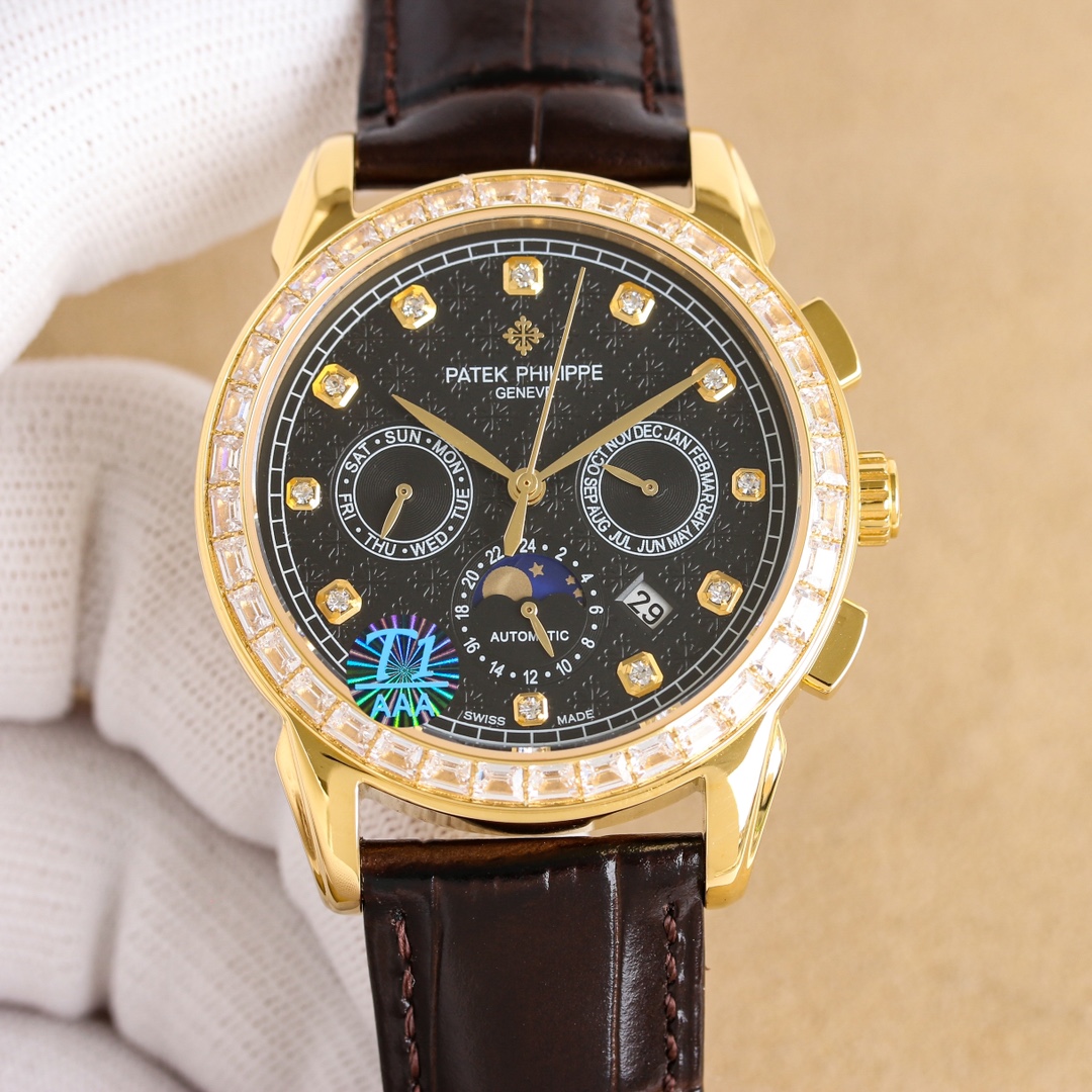 NO:339881,White Diamond 50 [TW latest production in the year] Patek Philippe's highest version of the watch in the market!  The TW watchmaker team took 8 months to carefully design, dared to be the first, broke through the multi-layer technical bottleneck, and strived for perfection!  [Case] ​​The market's exclusive latest pot cover glass material, the dial is simple and extraordinary, the 12 scales are integrated with glass, the exclusive full diamond case has a super 3D three-dimensional feeling, ultra-thin craftsmanship, and a diameter of 40mm. [Movement] The watch uses the original movement, with a frequency of 28,800 times per hour, and zero rework quality. [Wristband buckle] style and Italian cowhide make the wrist fit and comfortable, and the watch buckle is engraved with a classic logo, which is generous and classy. No one really owns Patek Philippe, but it is just kept for the next generation.,, patek philippe, cowhide19860909白 钻50【 TW 年最新出品】百达翡丽 市场最高版本腕表！TW制表师团队历时8个月精心设计,敢为人先,突破多层技术瓶颈,力求完美！【表壳】市场独家最新锅盖玻璃材质,表盘简而不凡,12个刻度与玻璃融为一体,独家的满钻表壳,具有超强3D立体感,超薄工艺,直径40mm.【机芯】腕表采用原装机芯,每小时振频28800次,零返修质量.【表带扣】款式搭配意大利牛皮让手腕更贴合舒适,腕表表扣上面刻有经典标志,大方富有档次. 没有人真正拥有百达翡丽,只不过为下一代保管而已.,,patek philippe,cowhide,Watch