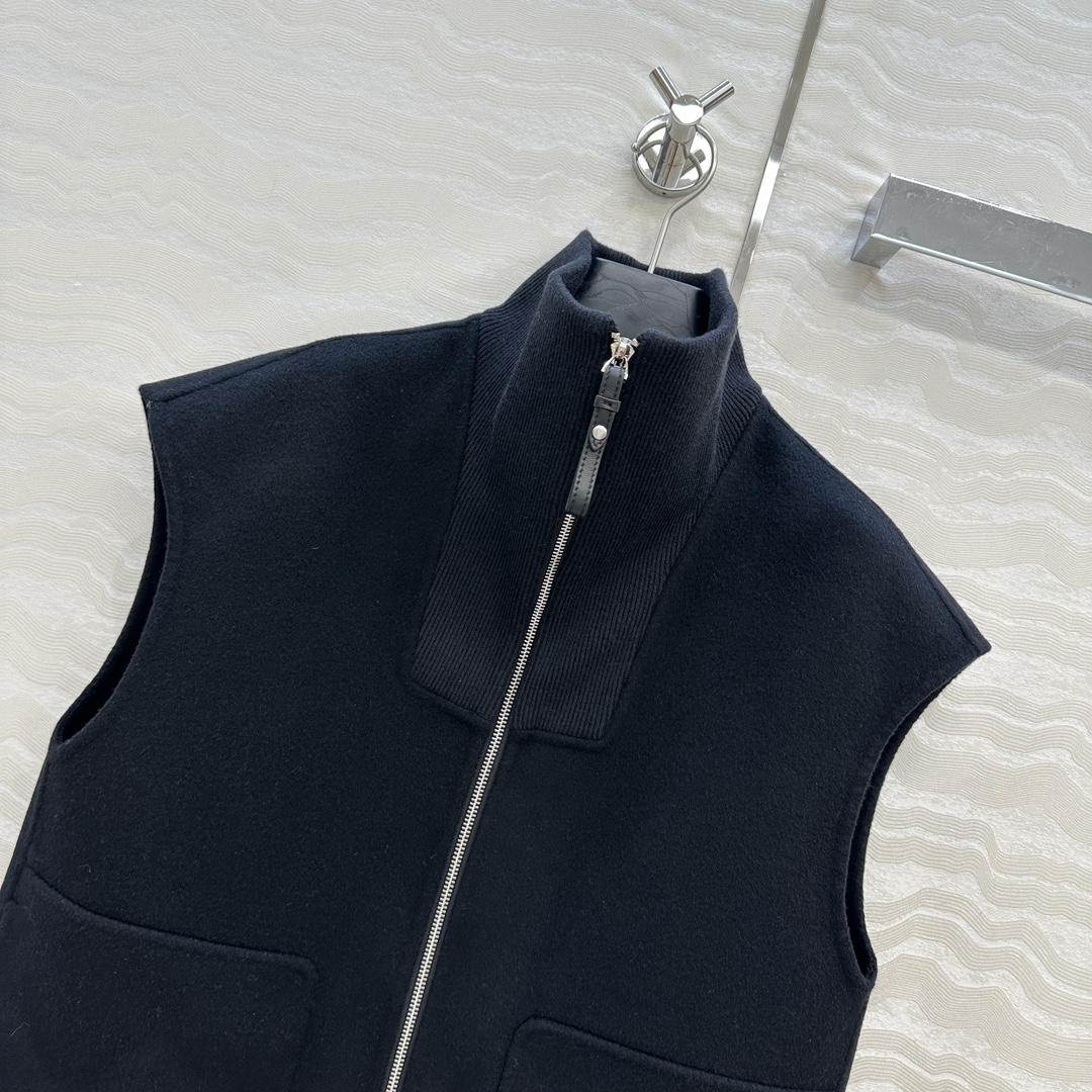 Elegant Wool Cashmere Vest: Sophisticated Sleeveless Outerwear for Women 5 i1755801932 1693 1