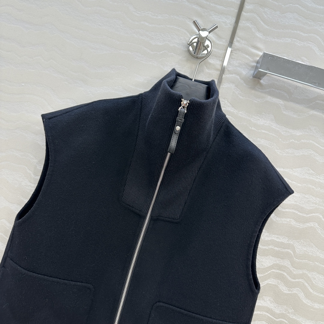 Elegant Wool Cashmere Vest: Sophisticated Sleeveless Outerwear for Women 3 i1755801974 7016 0
