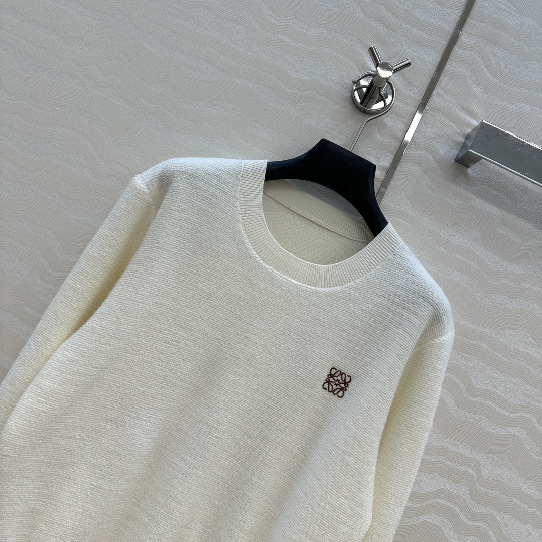 Loewe Embroidered Logo Round Neck Wool Sweater - Soft, Comfortable, Stylish 3 i1755804589 5848 1