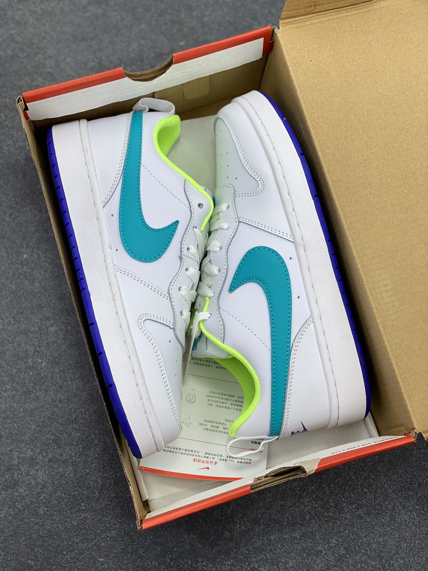 图片[9]-福利特价 Nike Court Borough 低帮百搭透气休闲运动板鞋男女鞋 经典耐用的设计，兼顾舒适脚感和出众风范，演绎匠心之作。结构性的支撑贴合感结合复古篮球设计，塑就场外全明星风范。 货号：BQ5448-105 尺码：36 36.5 37.5 38 38.5 39 40 40.5 4142 42.5 43 44 44.5 45-选品中心