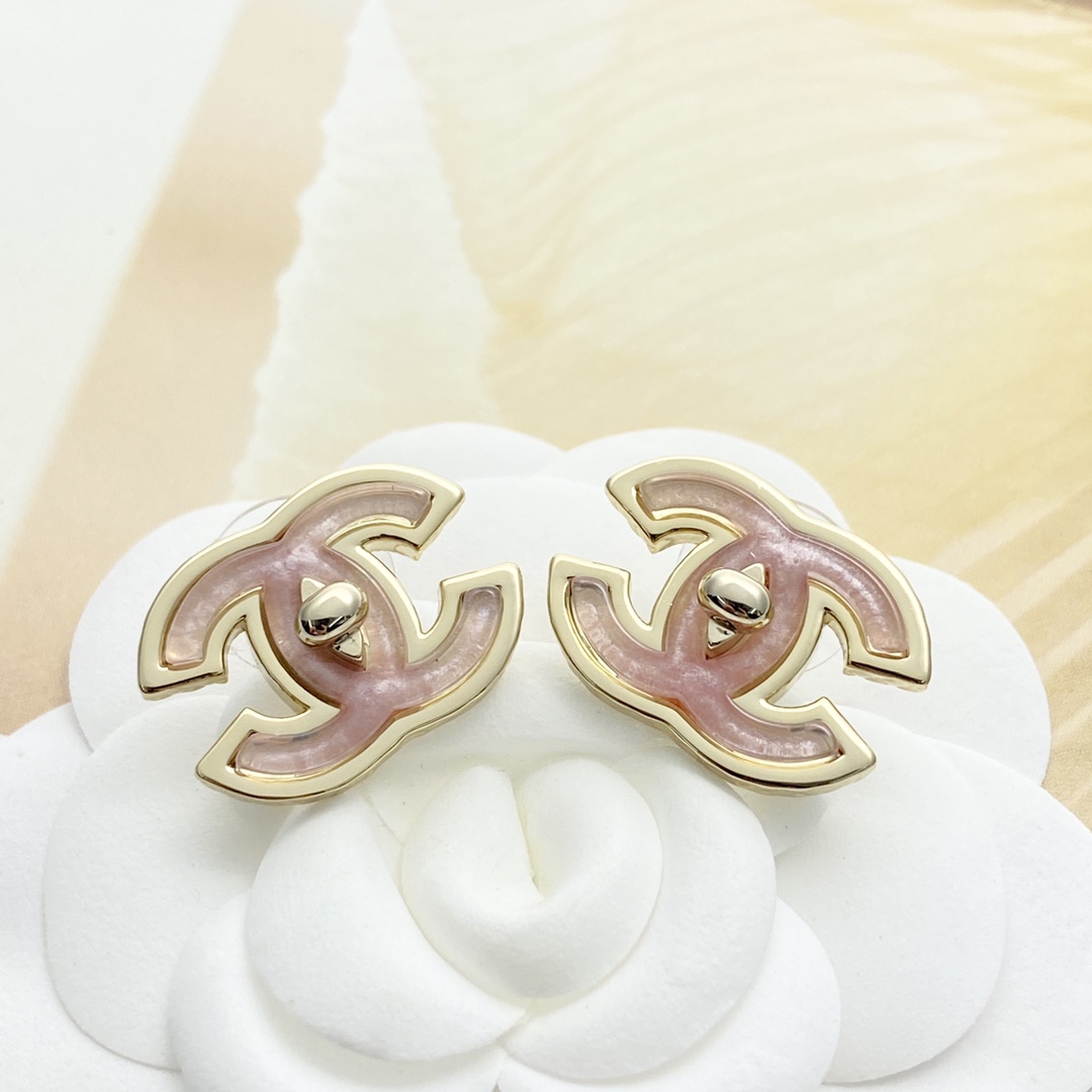 Chanel Pink CC Logo Earrings with Gold Trim, Elegant and Chic 3 i1755842795 2091 1